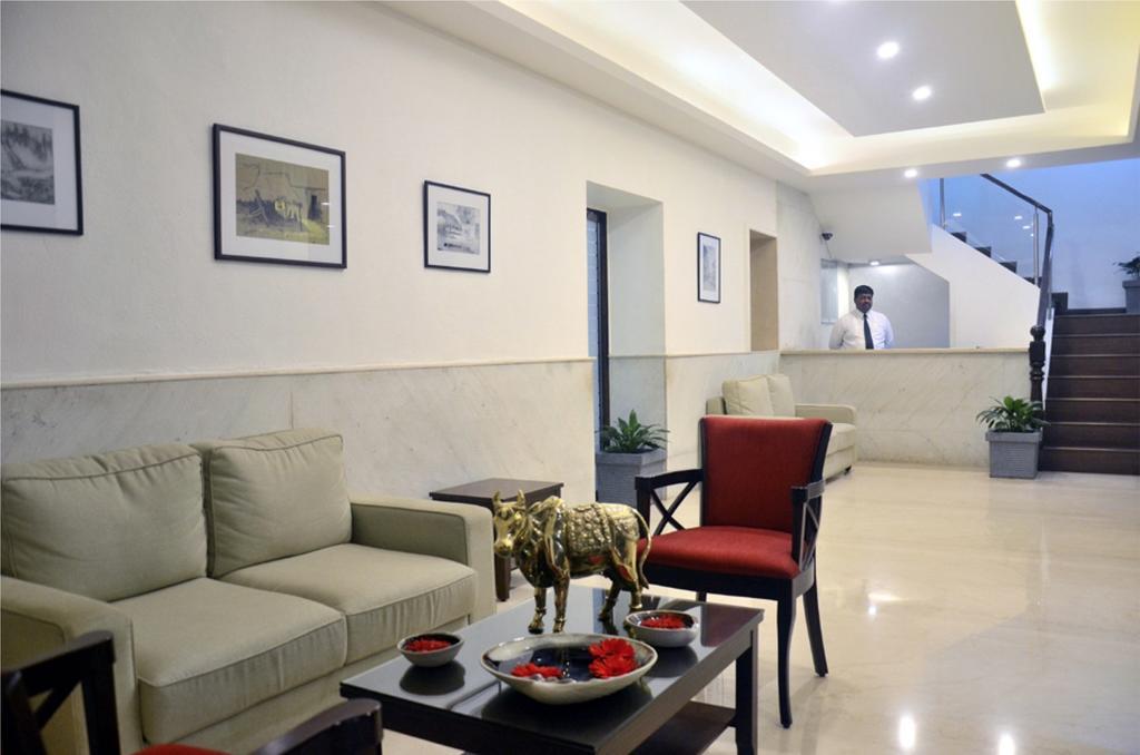Hotel Ketan Poona Buitenkant foto