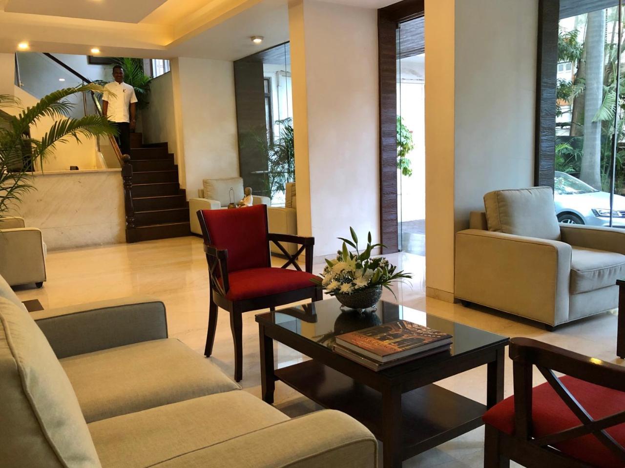Hotel Ketan Poona Buitenkant foto